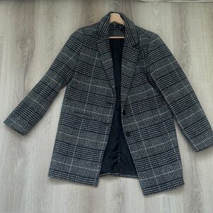 Stylish Gray Plaid Coat